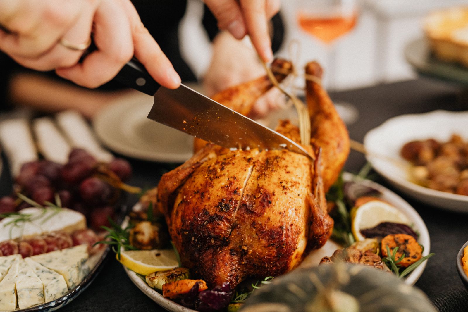 Roast chicken with lemon and thyme